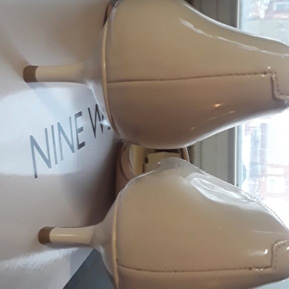 NINE WEST SHOES SIZE 7.5 M NATURAL - Picture 8 of 8
